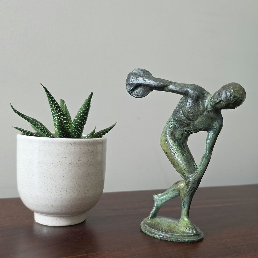 Thumbnail: bronze discus-thrower (small)