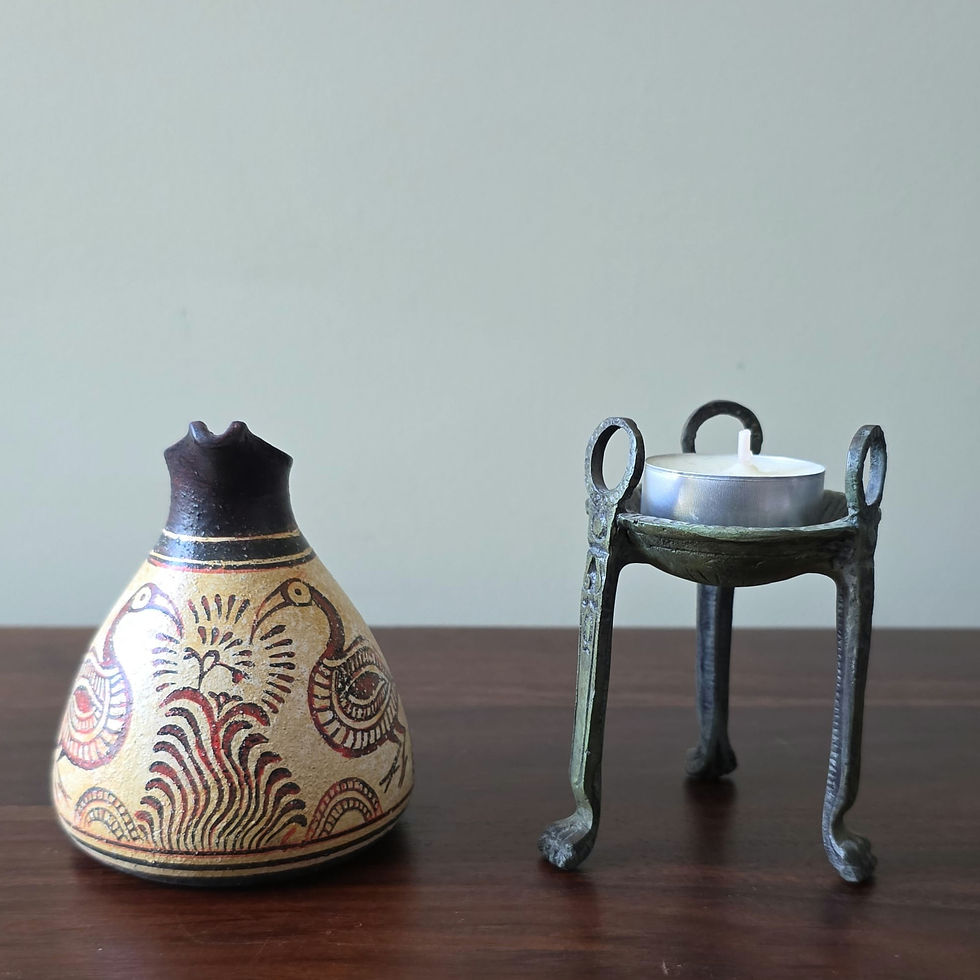 Thumbnail: small Minoan prochous with amorous birds!