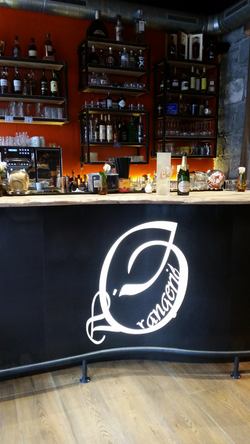 côté bar ( orangerie)