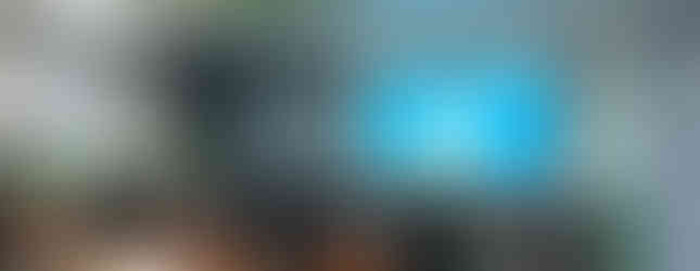 學員操作無人機練習