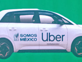 Entusiasmo futbolero ensombrecido por arreglos del Metro, aeropuerto y disputas de turismo en zona federal