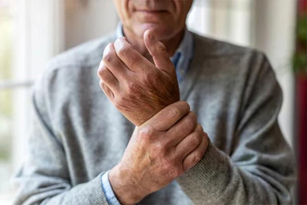 Osteoporosis, la enfermedad silenciosa que causa 70 fracturas por minuto en el mundo