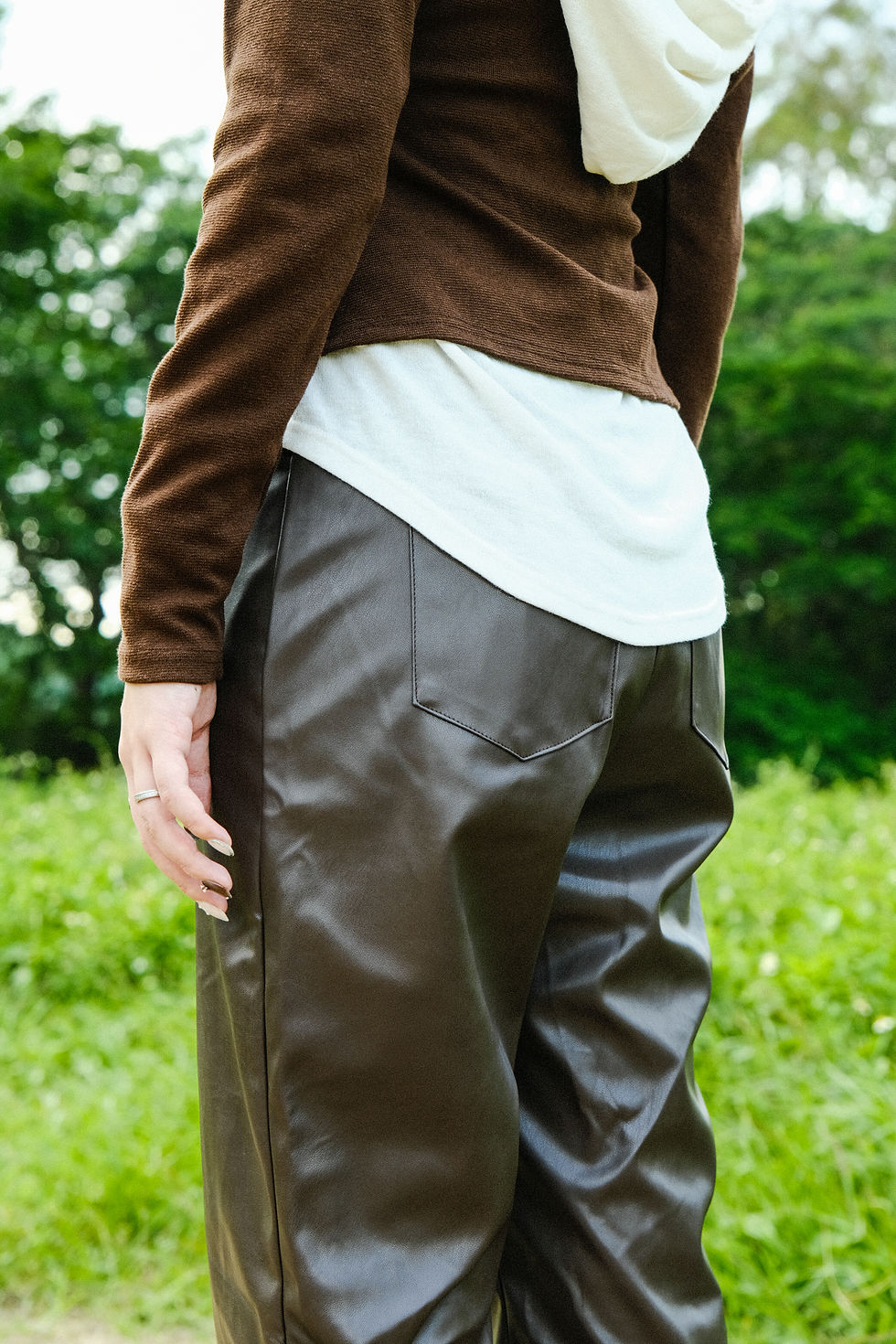 縮圖：Glossy Leather Trousers