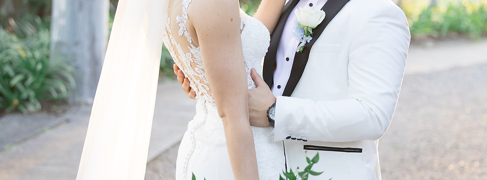 Newly weds couple photos