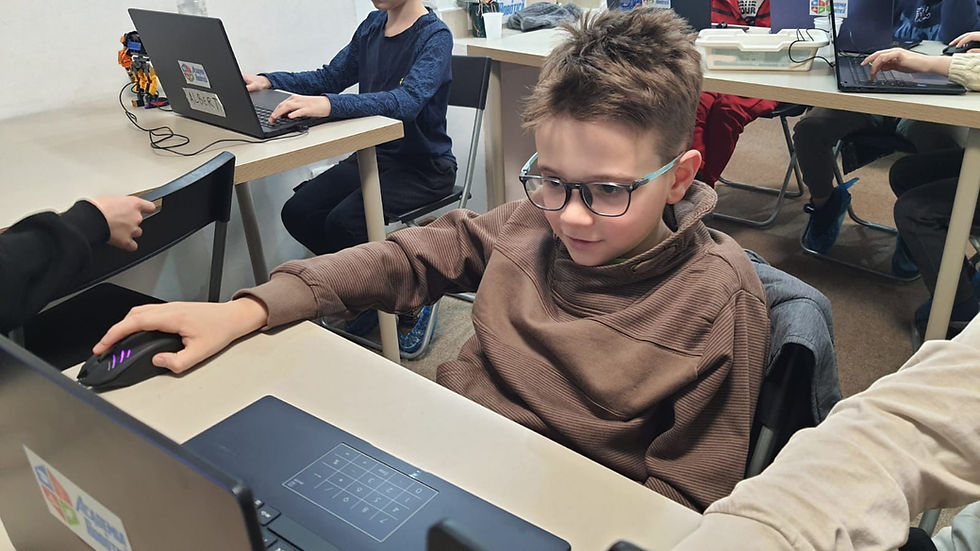 Care sunt cele mai bune ateliere de programare pentru copii în Brașov?