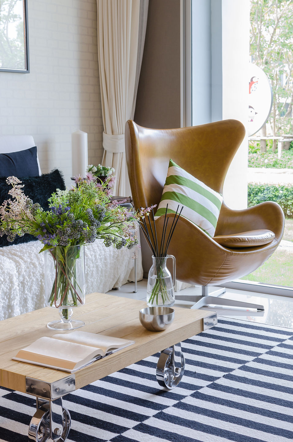 Living Room_edited.jpg