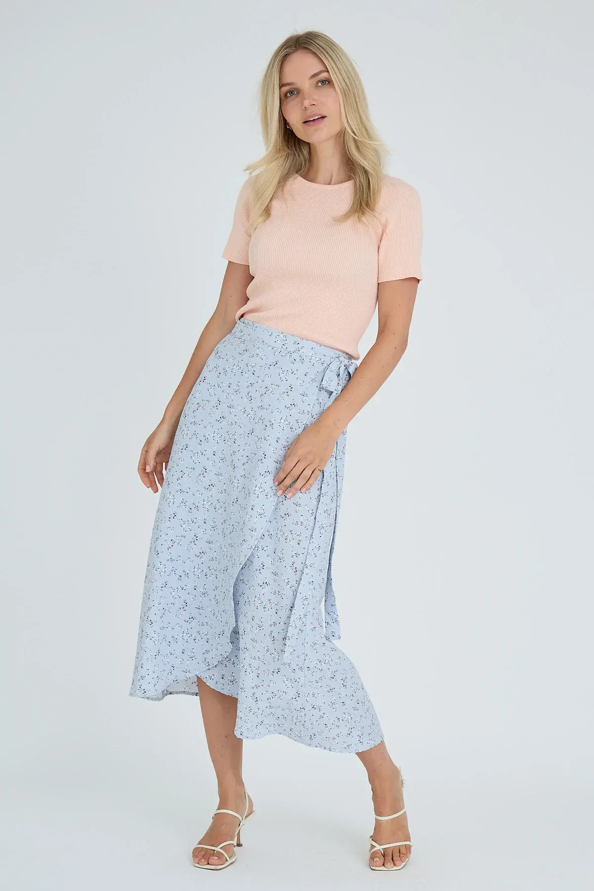 Peony wrap skirt AV4601-V - Light blue/off white