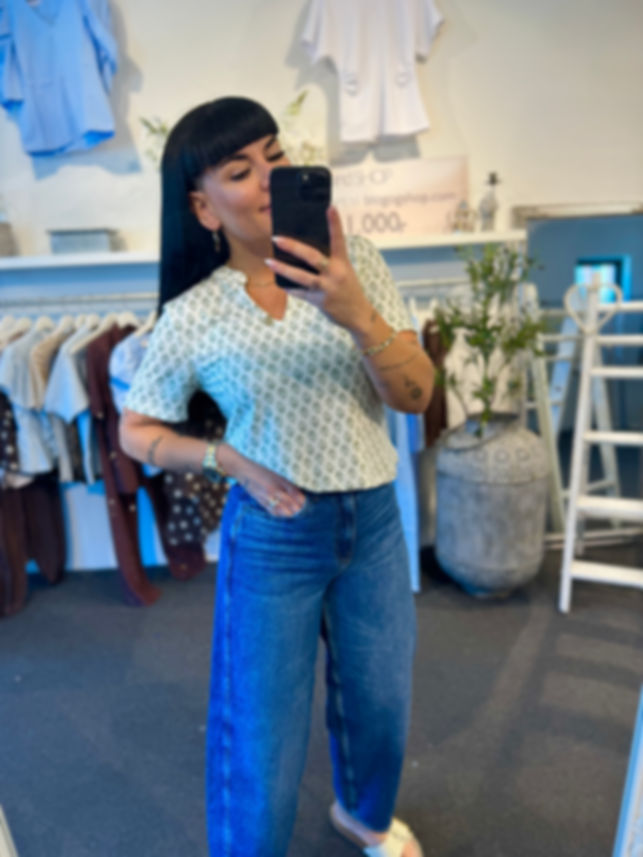 MILLE V-NECK T-SHIRT