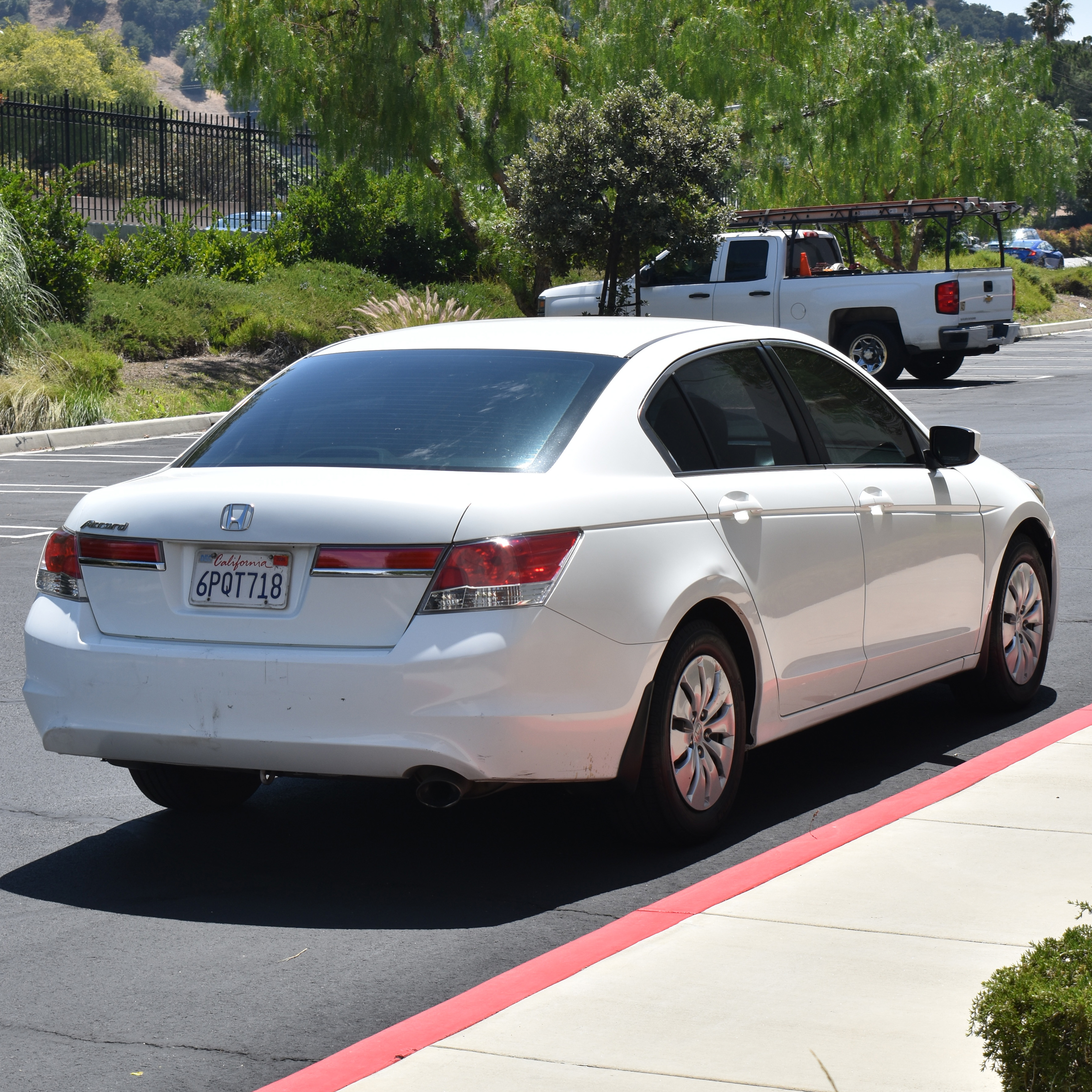 2011 Honda Accord LX - Photo 6