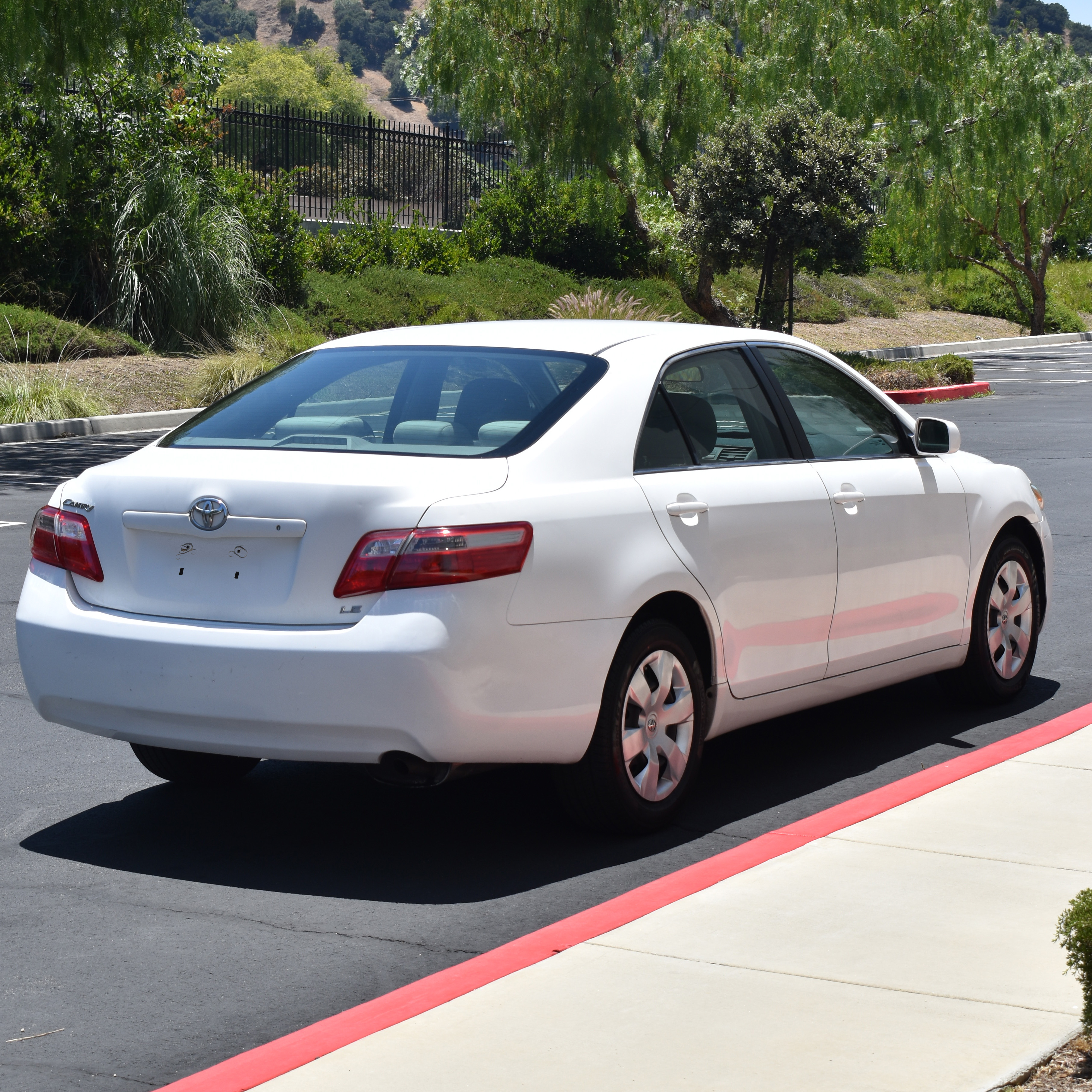 2007 Toyota Camry LE - Photo 6