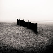 Filet coupe vent sur la plage de Malo-les-Bains.