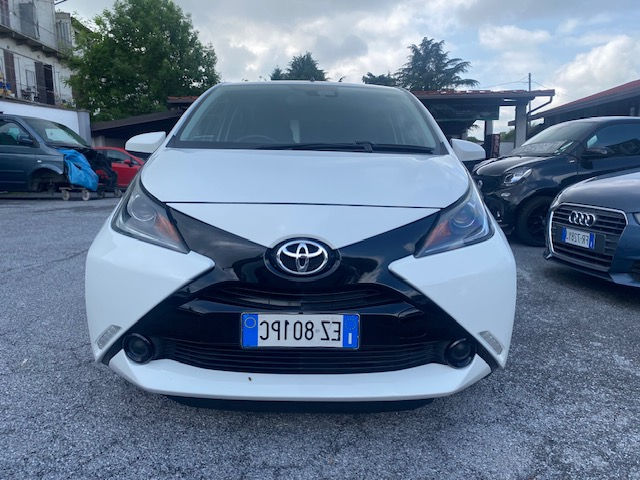 Miniatura: TOYOTA AYGO 1.0 X-PLAY 5 P. - GARANZIA EUROPEA