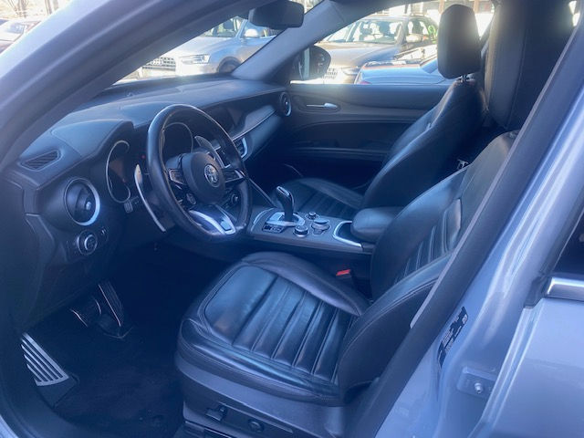 Miniatura: ALFA ROMEO STELVIO 2.2 TDI TI  Q4 190CV AUTOMATICA