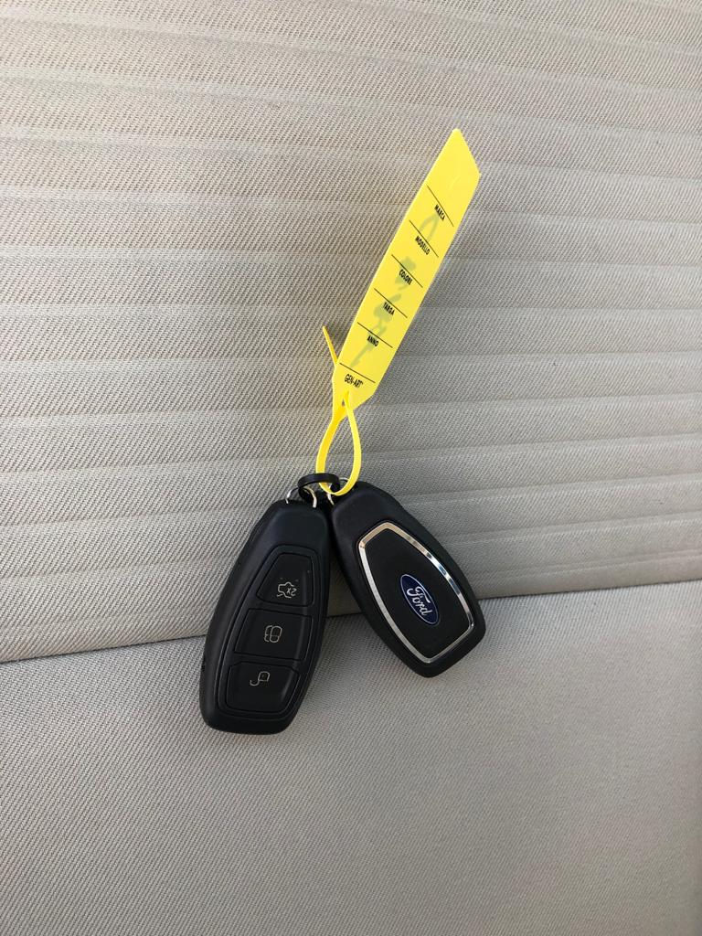 Miniatura: FORD C-MAX 1.5 DCI 120 CV S&S TITANIUM