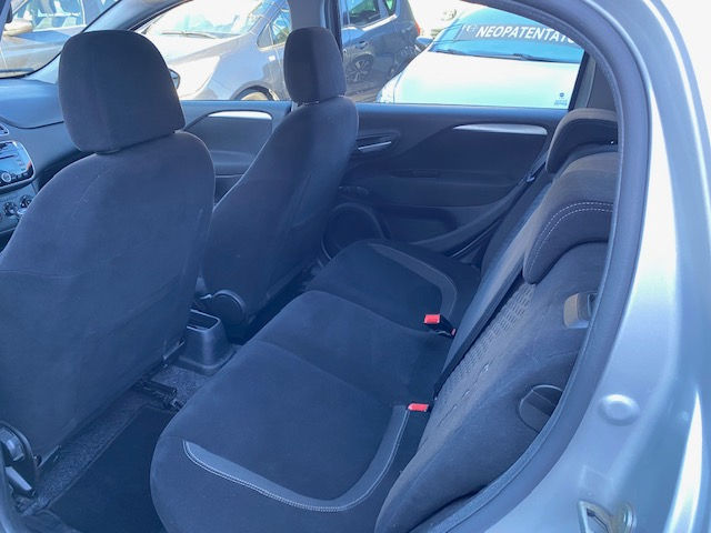Miniatura: FIAT PUNTO 1.3 MTJ II 16V LOUNGE 75CV 5 P.