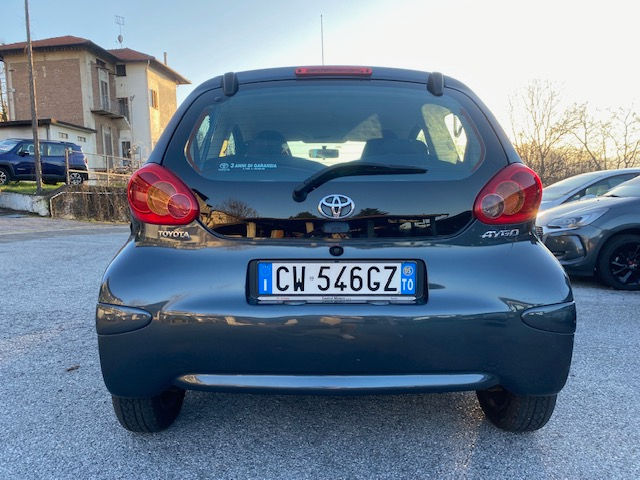 Miniatura: TOYOTA AYGO 1.0