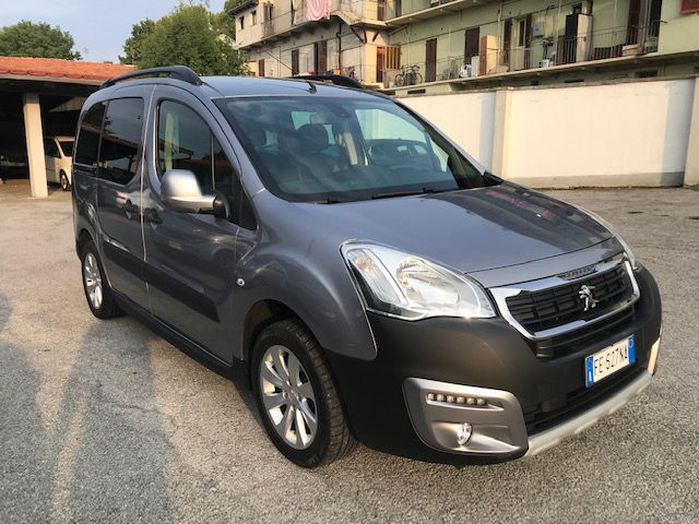 Miniatura: PEUGEOT PARTNER TEPEE 1.6 BLUEHDI 100 CV OUTDOOR - 24 MESI GARANZIA
