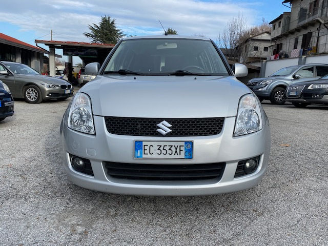 Miniatura: SUZUKI SWIFT 1.3 16V GL GPL 5 P.