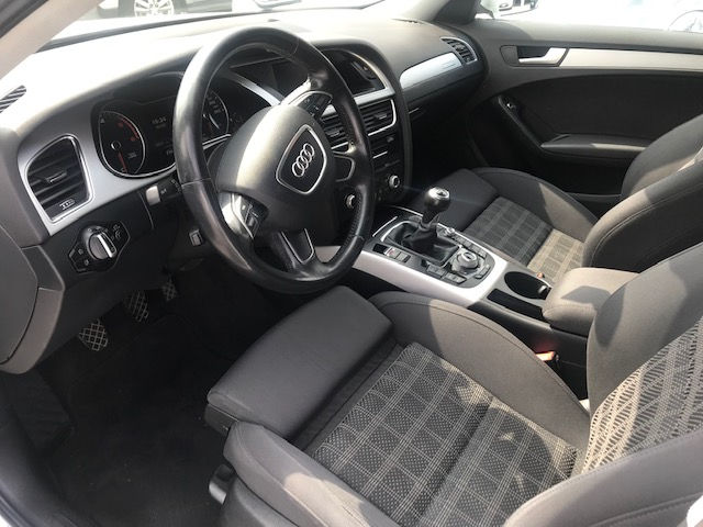 Miniatura: AUDI A4 AVANT 2.0 TDI 150 CV SPORT QUATTRO