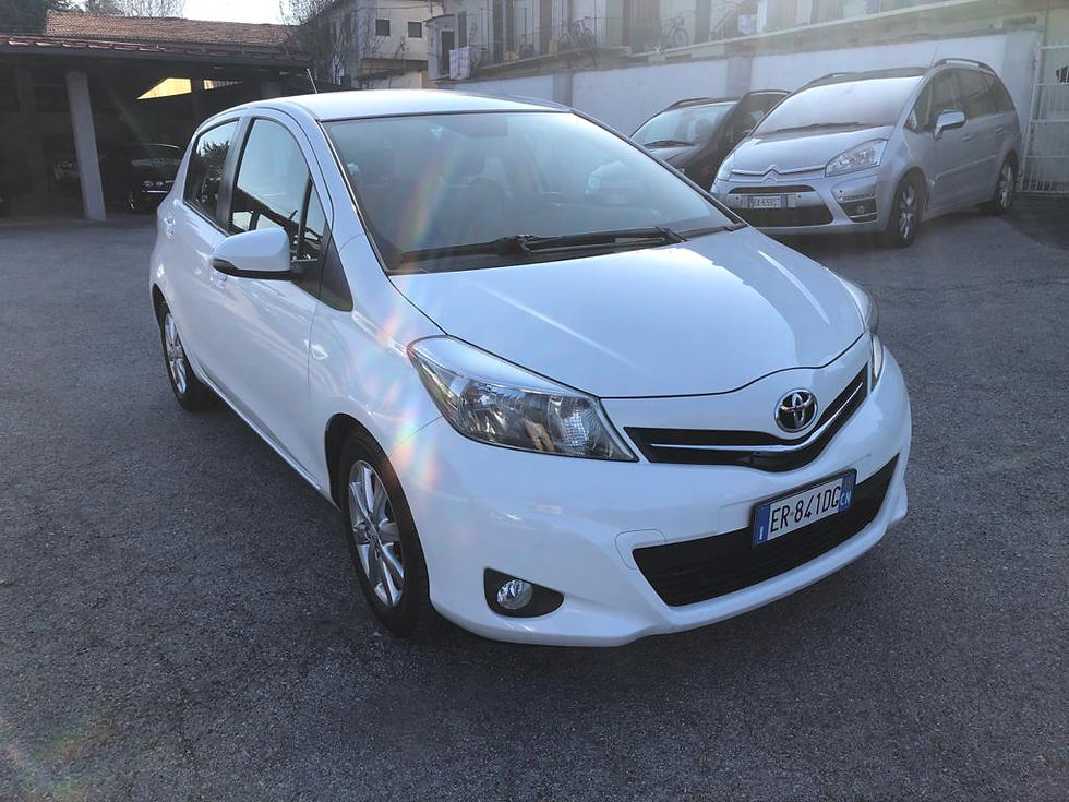 Miniatura: TOYOTA YARIS 1.4 D4D LOUNGE 5 P. 90 CV