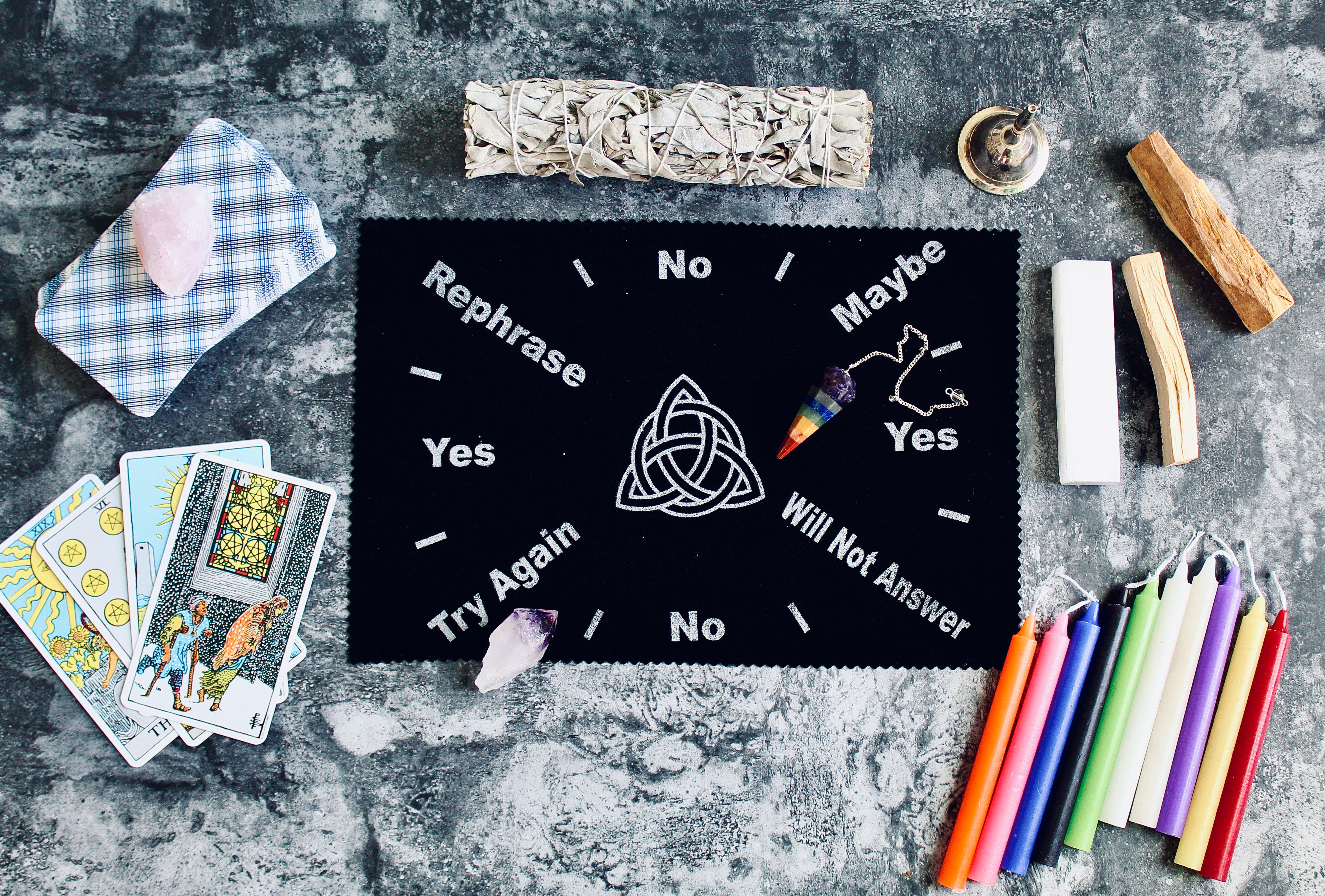 Triquetra Divination Set