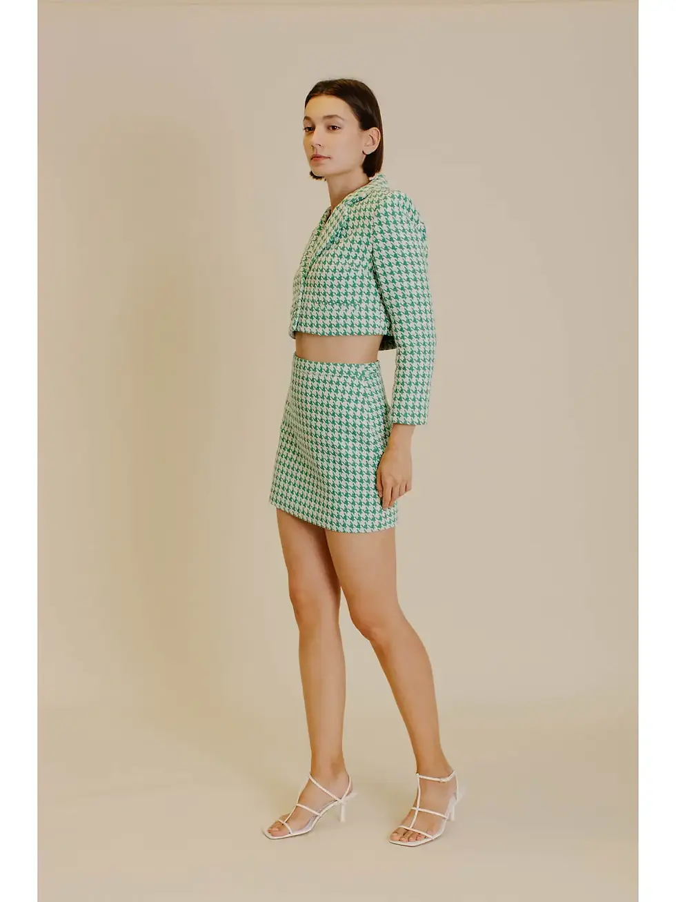Thumbnail: Houndstooth tweed jacket in green