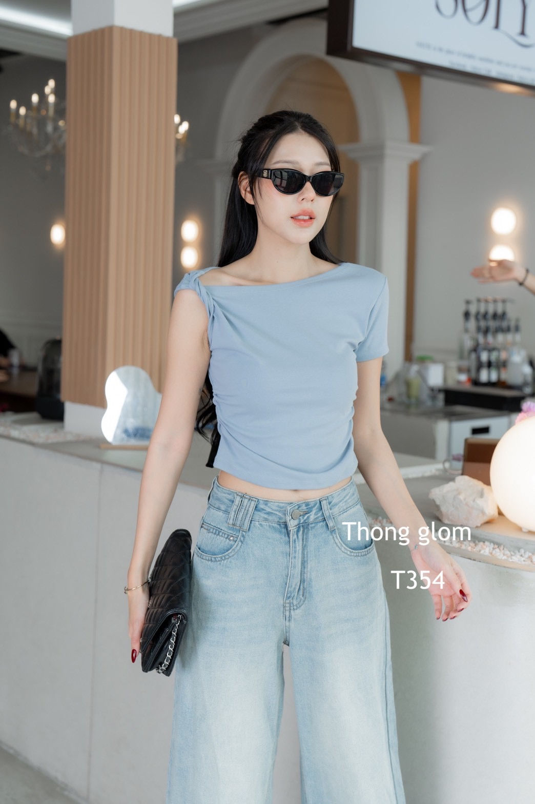🇹🇭 修身鈕紋top