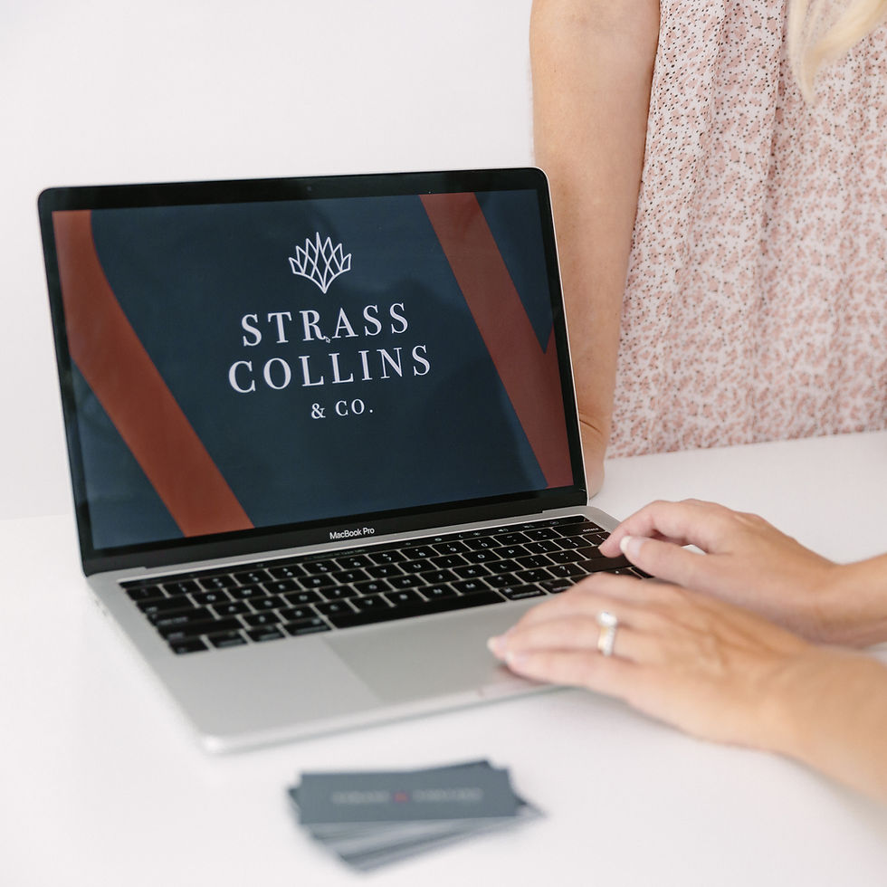 Strass Collins website with quality content