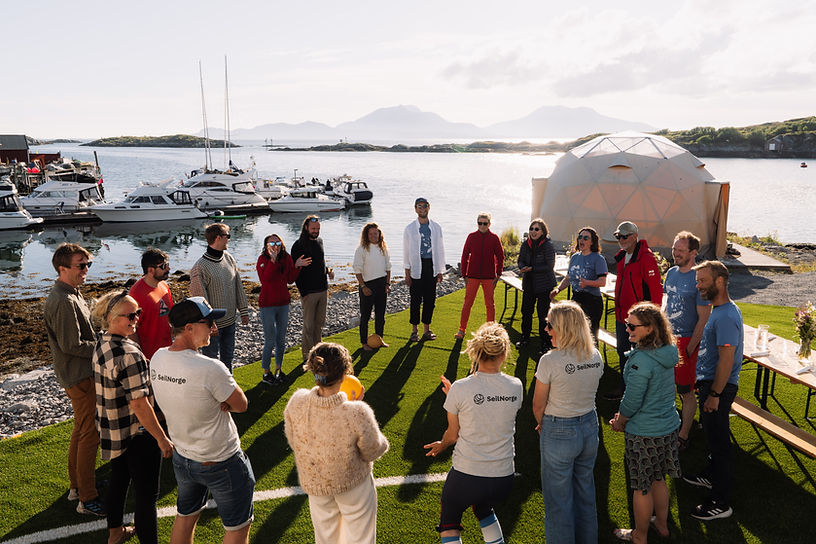 Kopi av Island Jumping and Festival Sailing Summer 2024 Photo Carl Filip Olsson 8.jpg