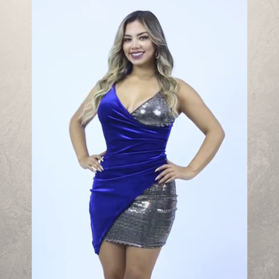 Miniatura: VESTIDO LARISA C/ESCOTE V DRAPEADO C/LENTEJUELAS C/CIERRE ESPALDA