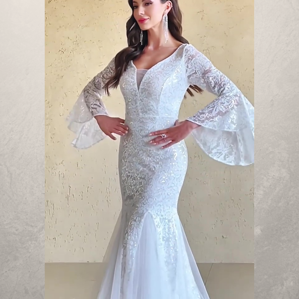 Miniatura: VESTIDO LUNA CORTE SIRENA C/ESCOTE V DRAPEADO C/LENTEJUELAS