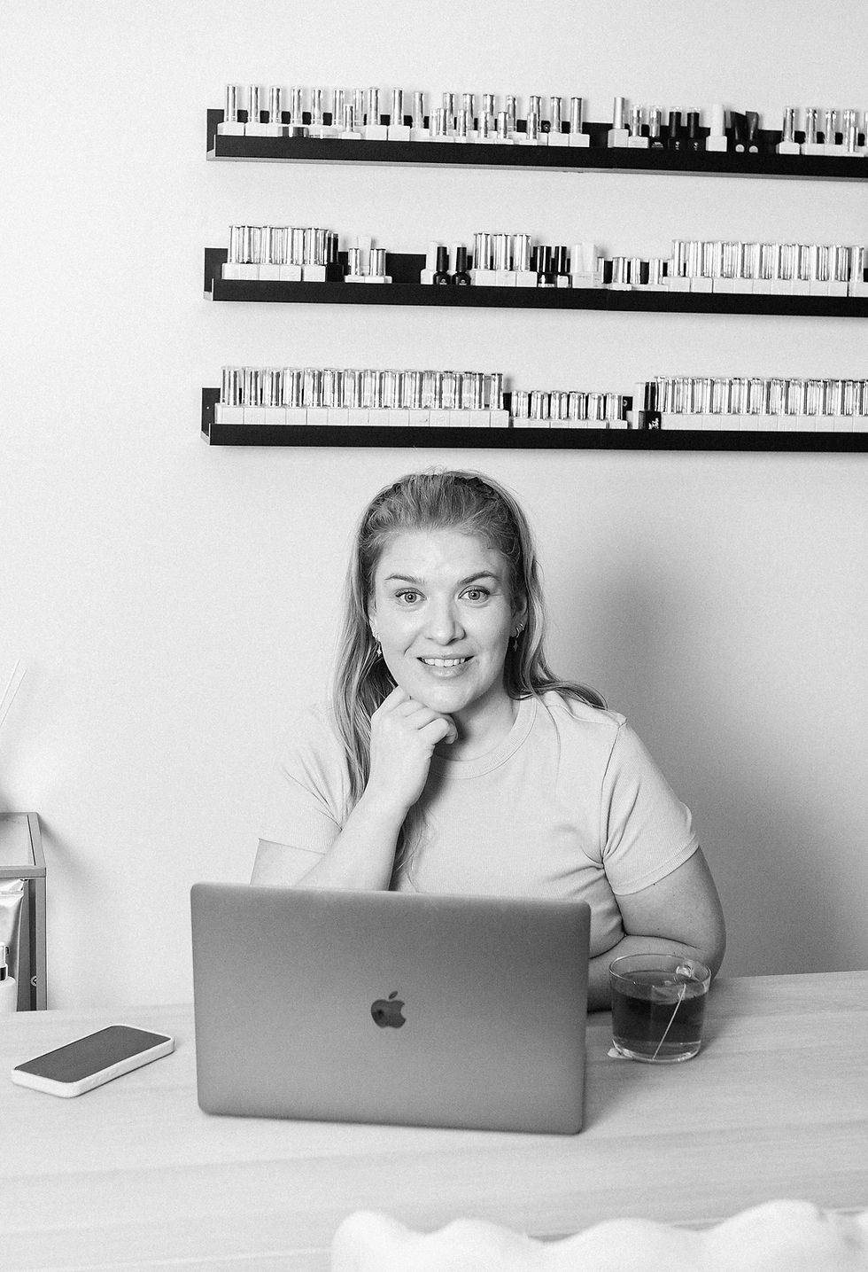 Welcome to Jessica Jane Co: Beauty, Wellness, Womanhood, Motherhood & Becoming More You!