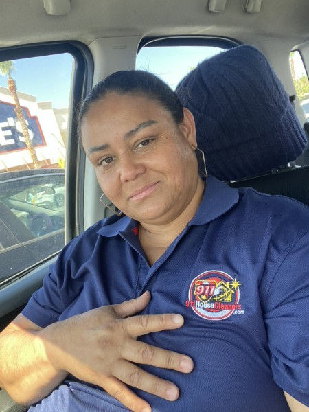 Esther Cruz_Director of Operations.jpg
