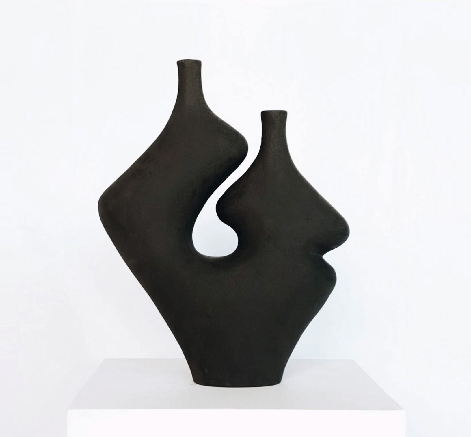 Form Vase 035