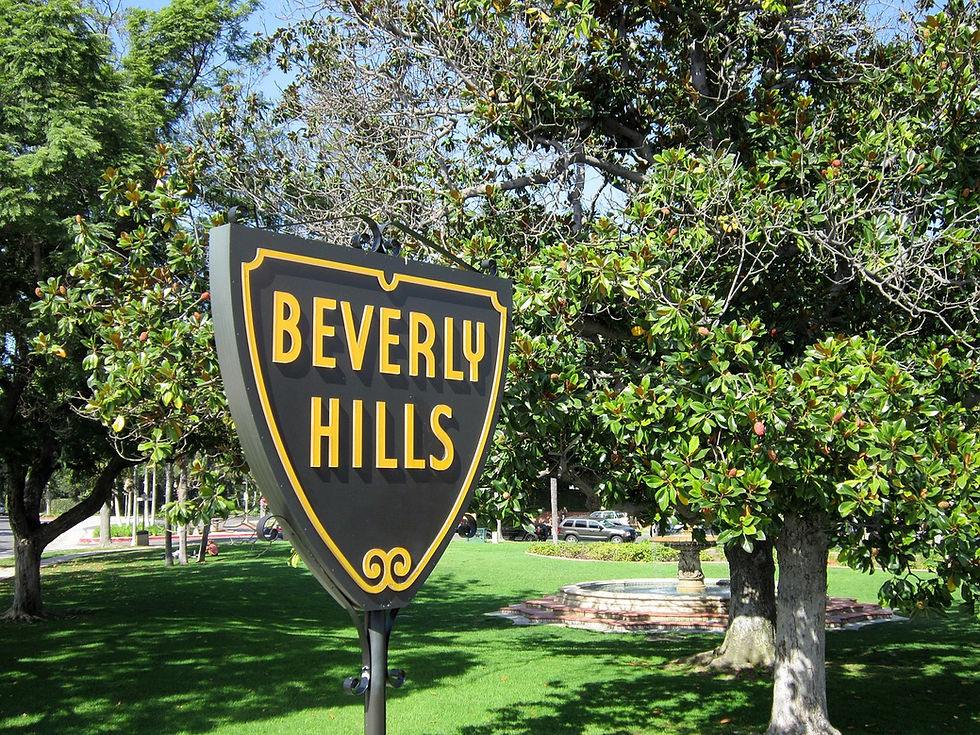 How tall can a fence be in City of Beverly Hills?