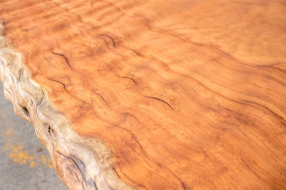 サムネイル： watabewoodworks-apa-liveedge-アパ一枚板