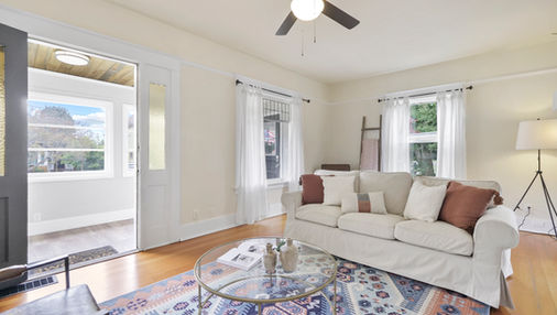 Living Room44.jpg