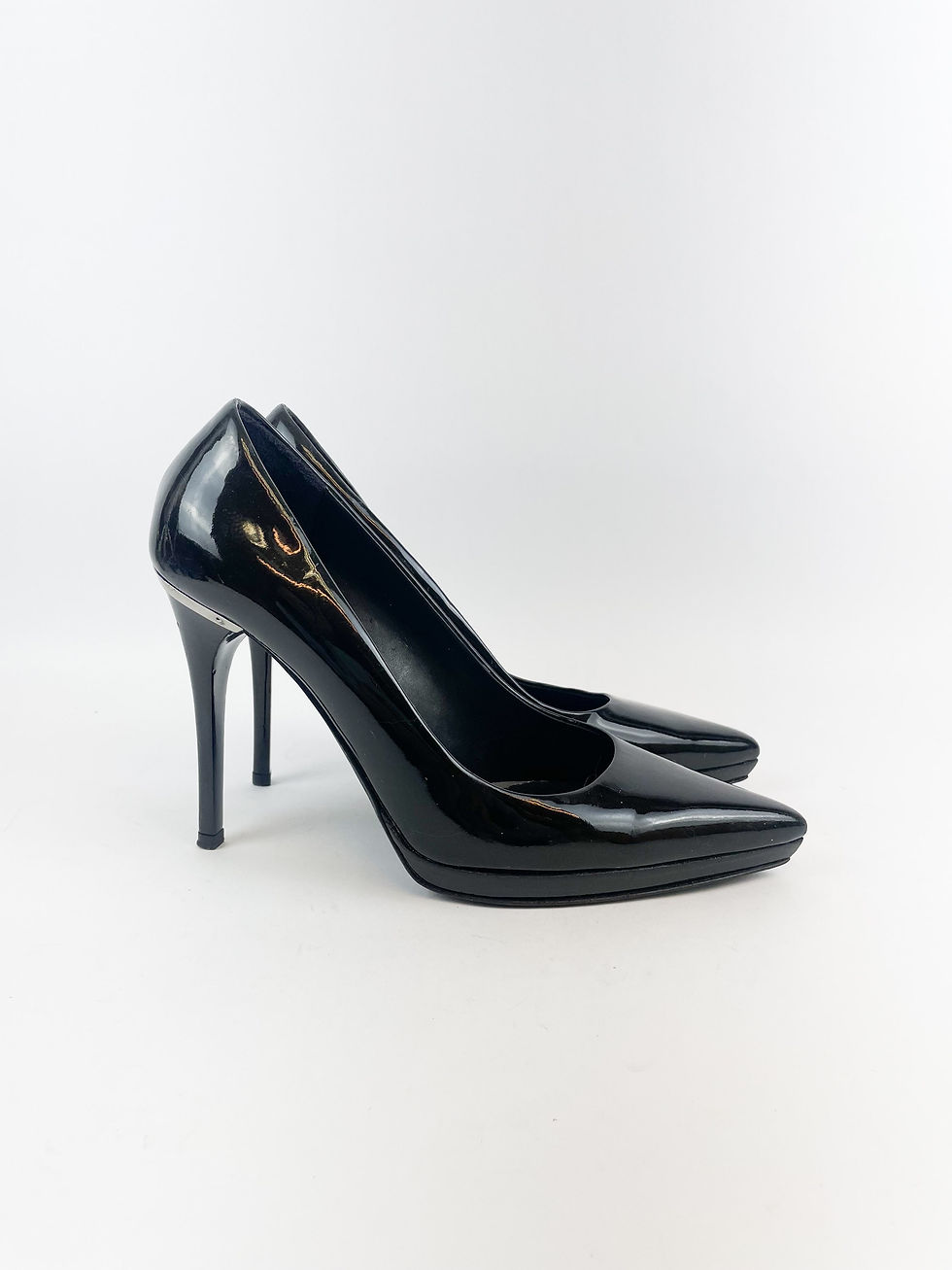 Miniatura: Burberry Sapato de Verniz Preto com Plataforma - 37