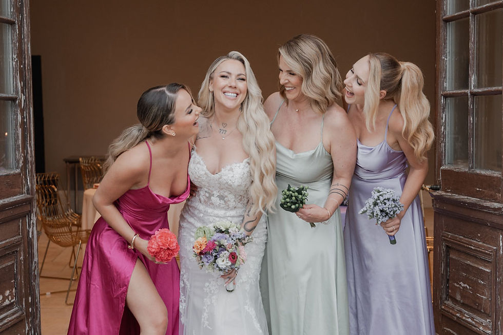 Braut mit Bridemaids