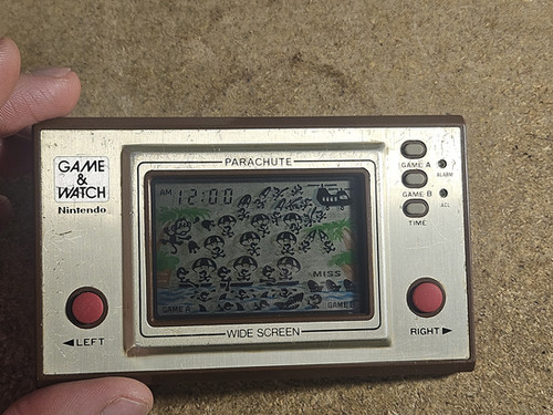 Parachute Nintendo PR-21 Game & Watch | MyRetroShop.com
