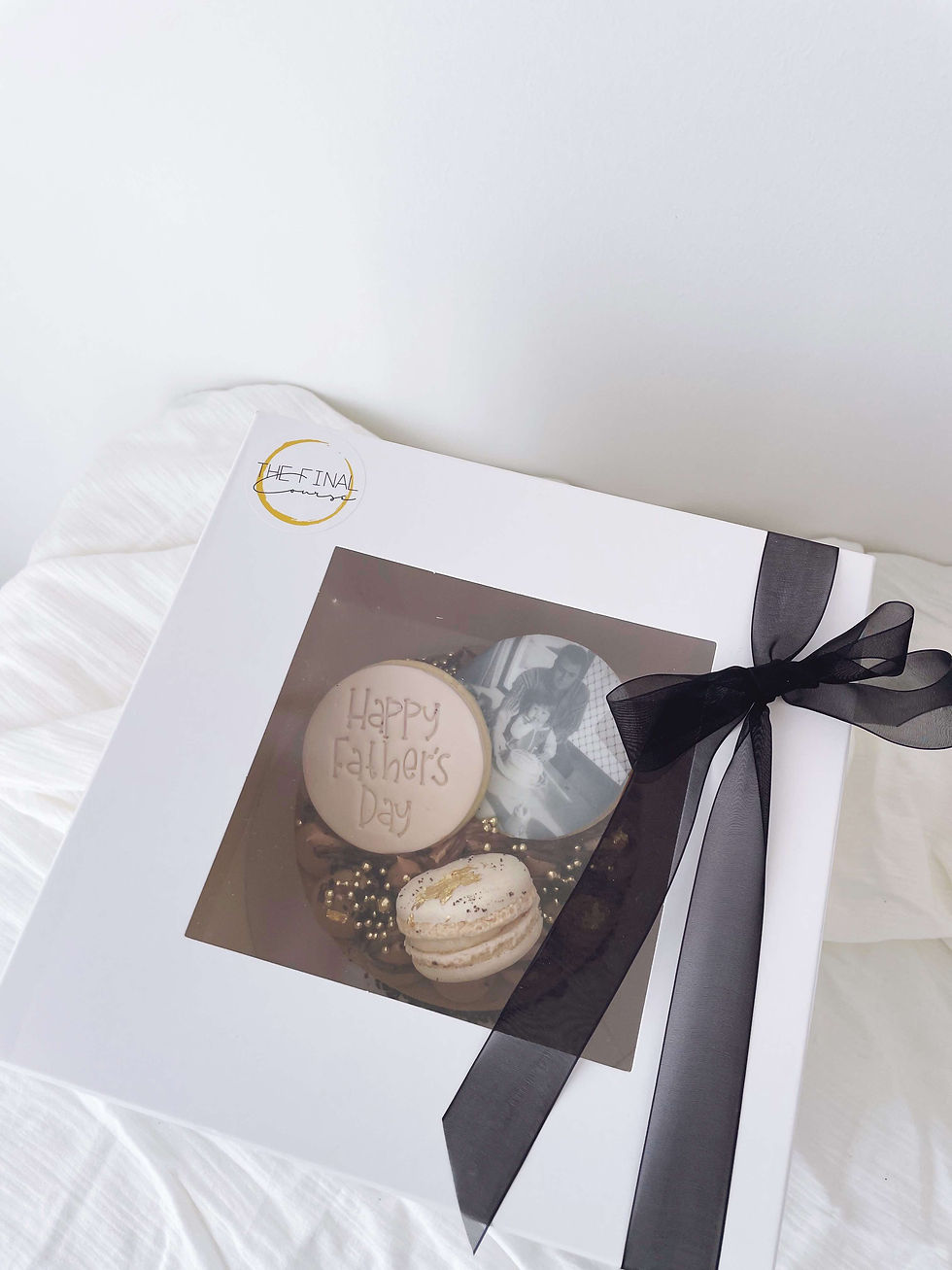 Thumbnail: Father's Day Mini Cake