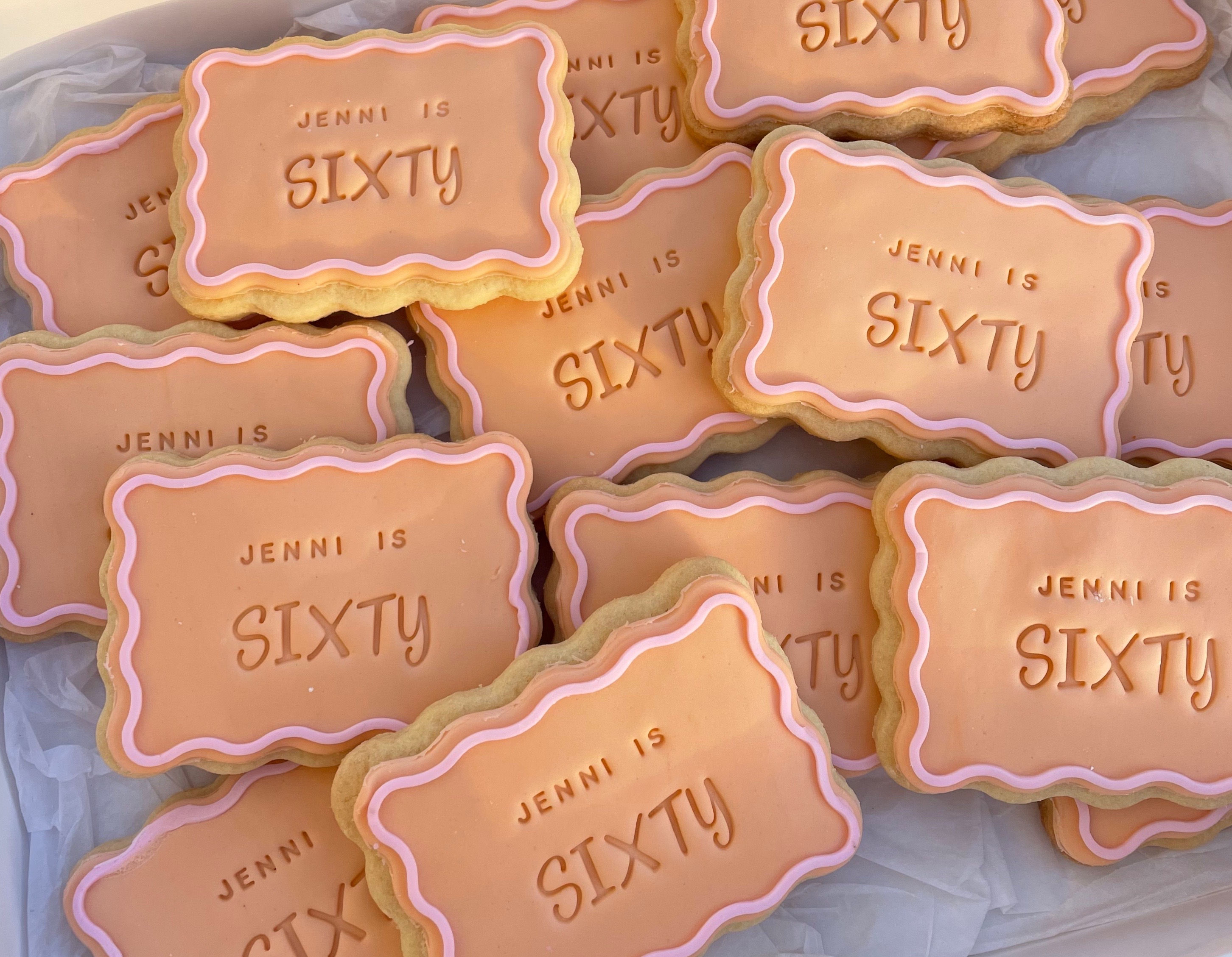 Rectangle birthday cookies with coloured wavy edge