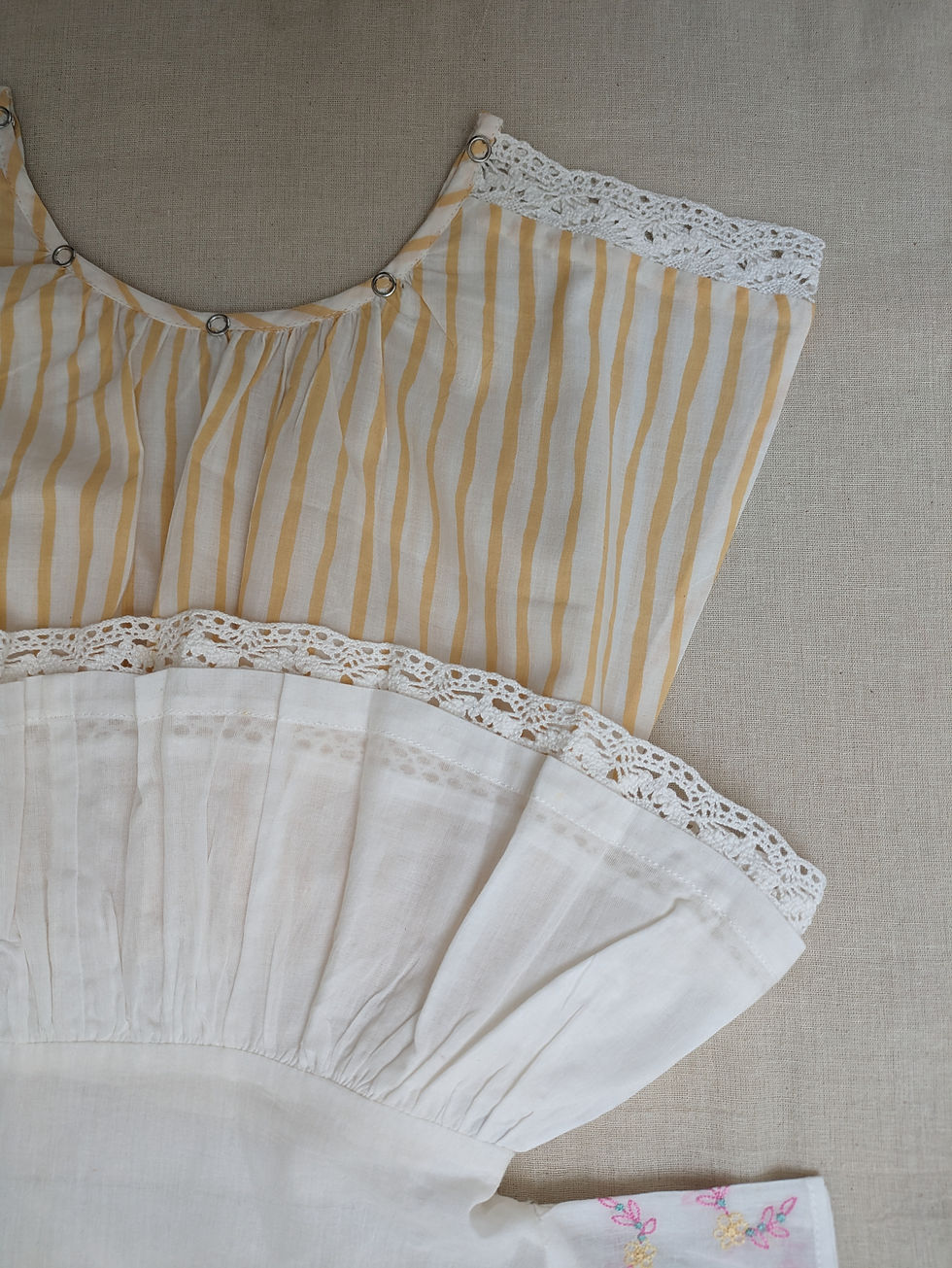 Thumbnail: White cotton embroidered mul gathered kurta & sunshine yellow pants Printed silk