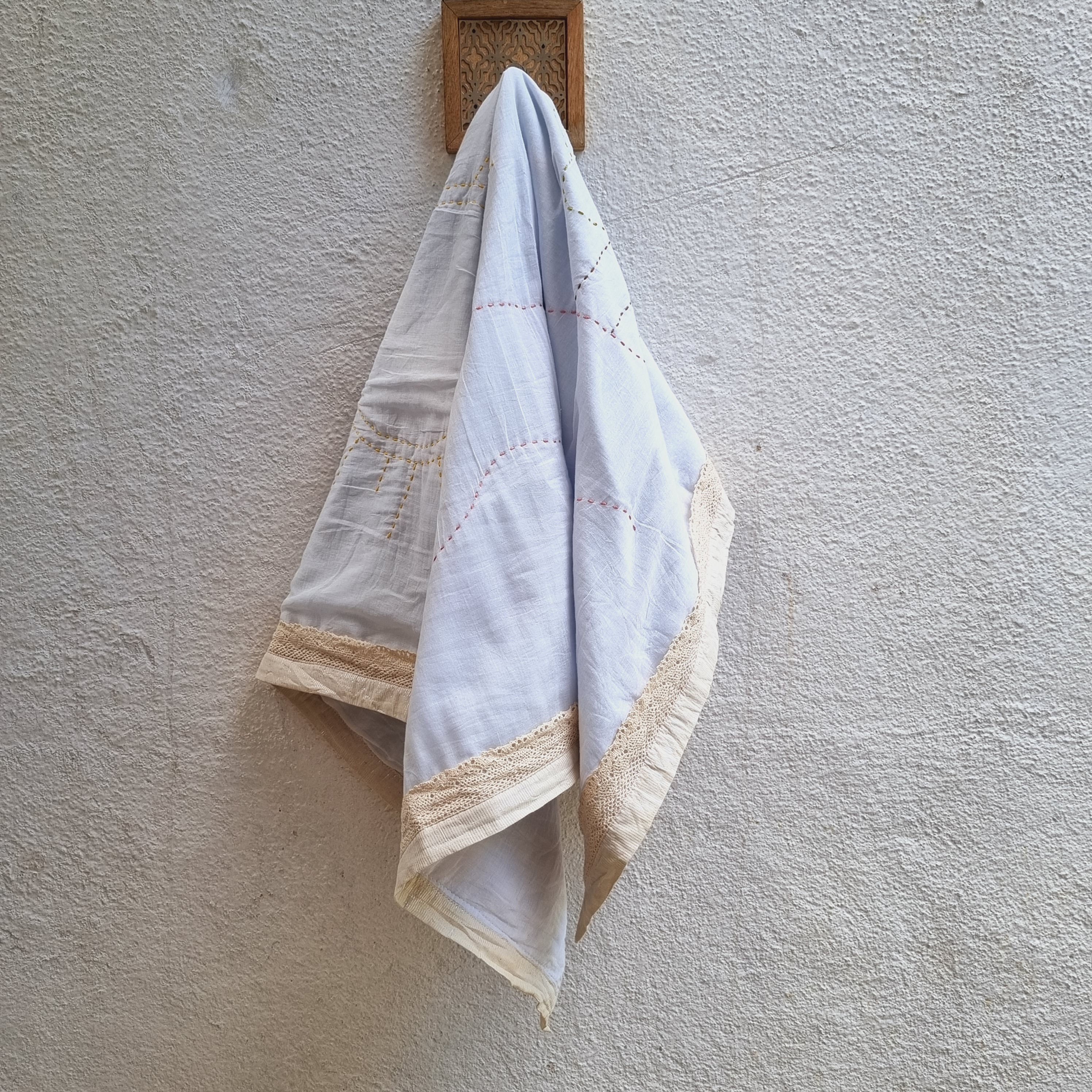 Thread Embroidery Dohar