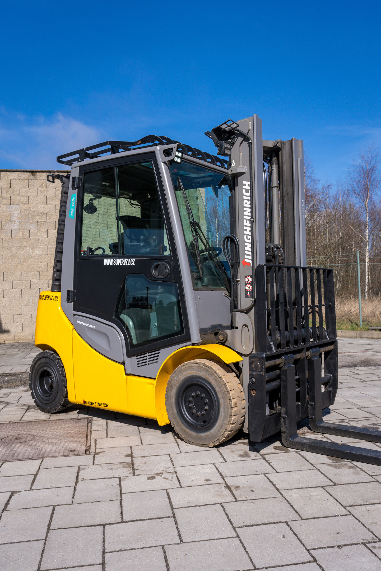 Vysokozdvižný vozík Jungheinrich TFG 425s