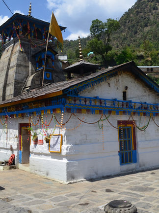 Triyuginarayan Temple Uttarakhand near Hotel Lovekush Srinagar