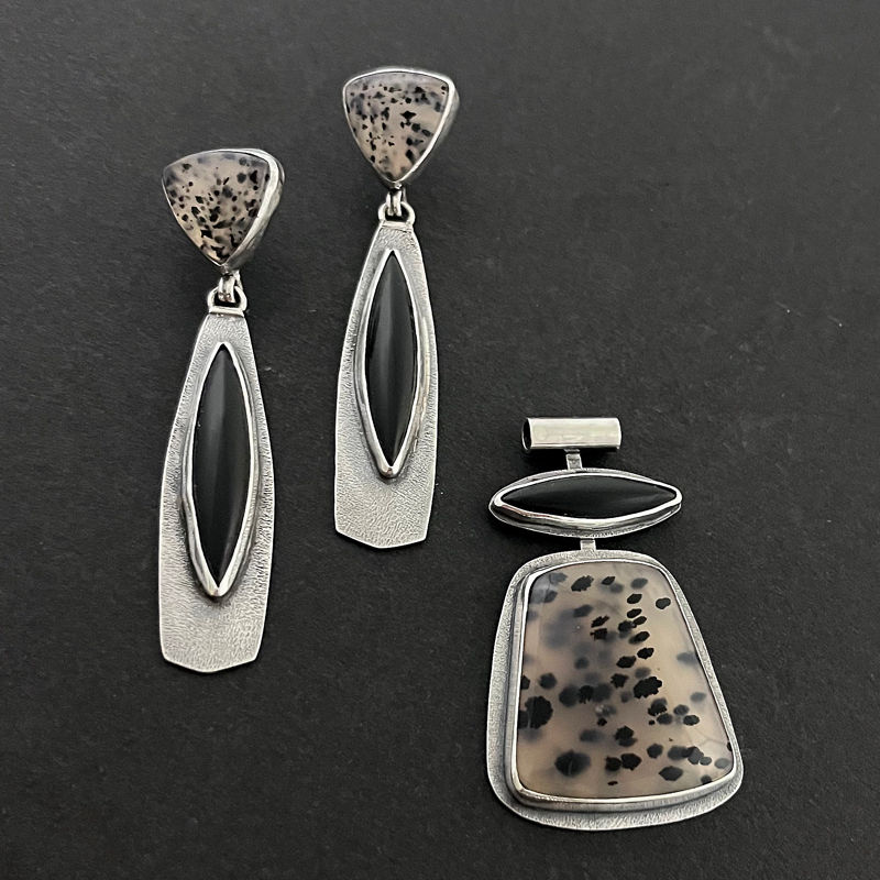 Thumbnail: Montana Agate and Onyx Earrings