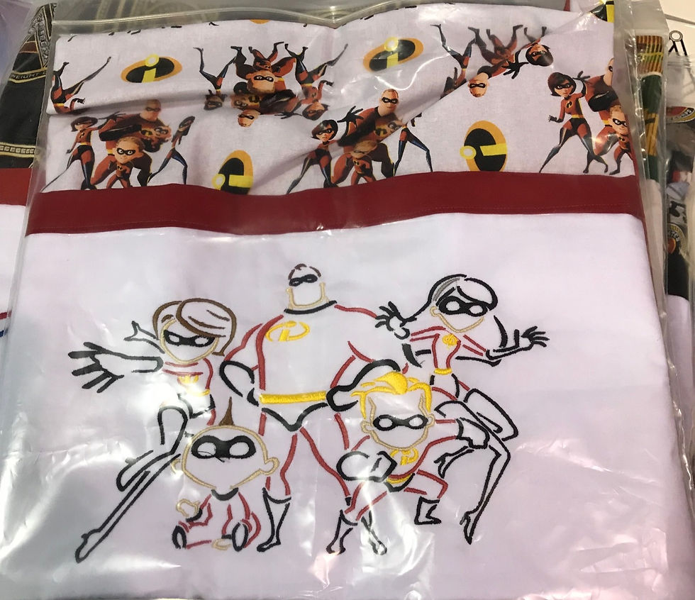 THE INCREDIBLES READING PILLOW CASE