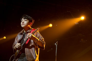 Feng E 01.jpg