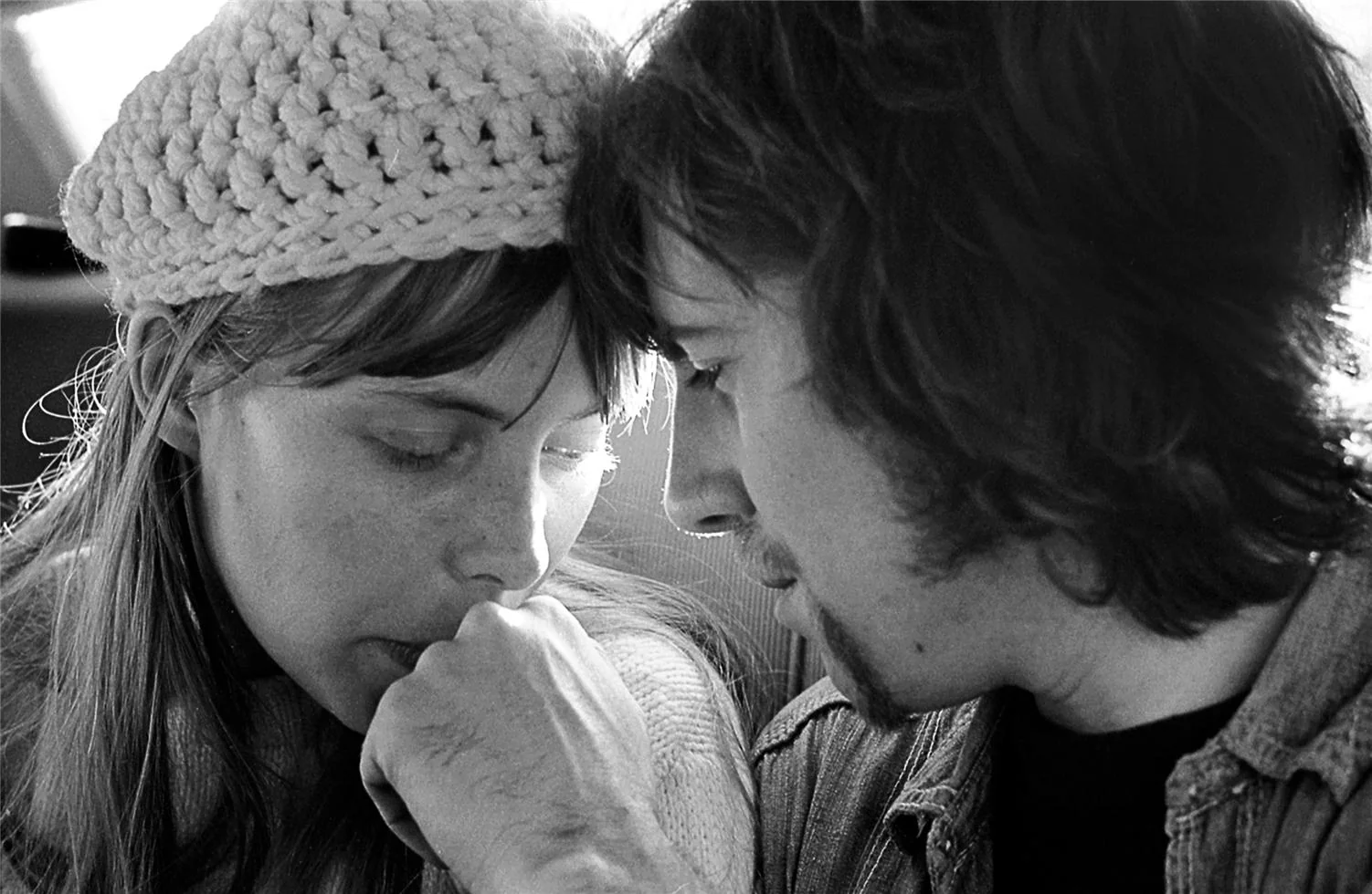 Joni Mitchell and Graham Nash (photographed by Henry Diltz, 1969)